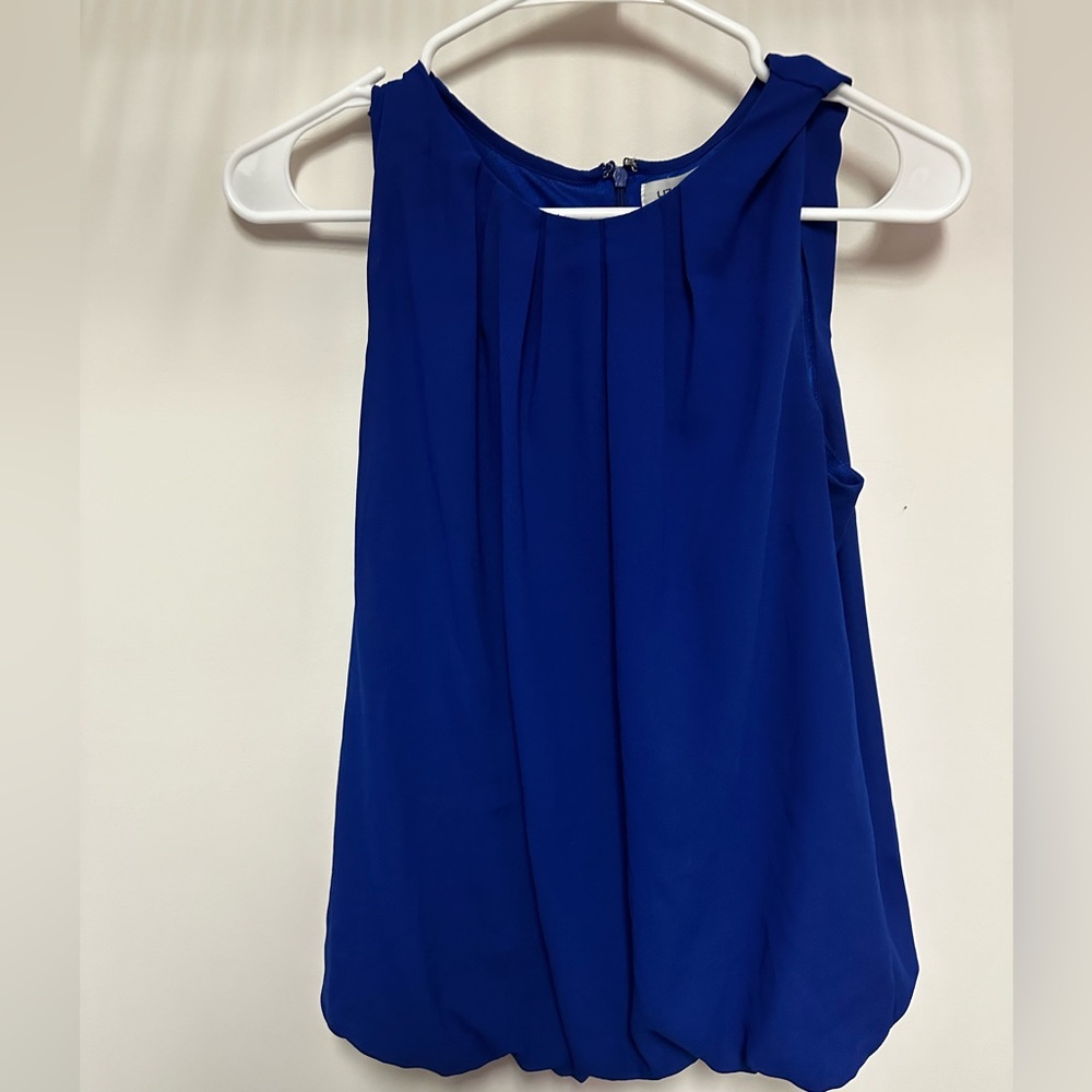 Liz Claiborne medium blue blouse